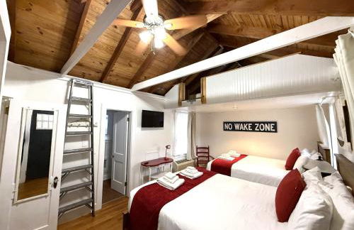 Cottage 8-9 - Stand Alone 2 Bedroom 2 Bath Private Courtyard Pet Friendly with Fee - Photo 14