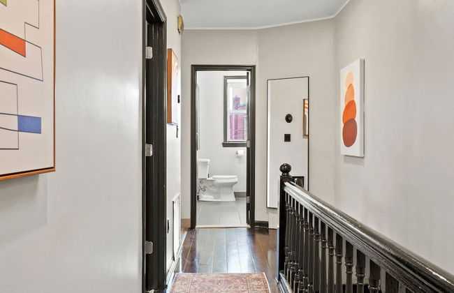 Spacious Sunny Shaw 1BR 1BA Apartment - Photo 11