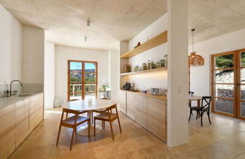 Beautiful villa and pool with sea view - Foto 24