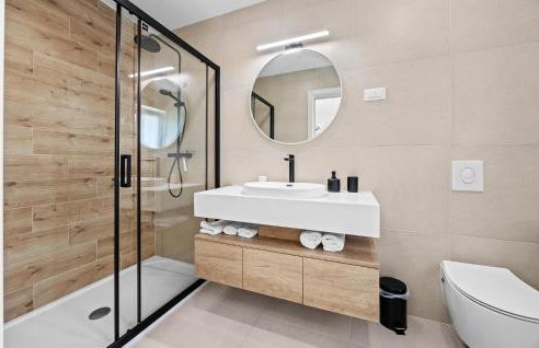 Nice Home In Marasi With Wifi - Foto 37