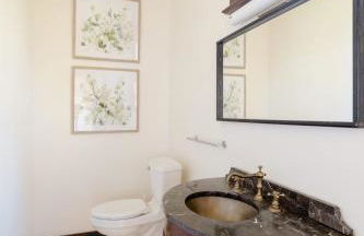 2BR Historic Soul District Remodel - Foto 20