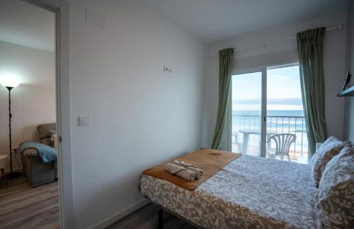 1ª Linea de Mar 4pax Valencia 15 min - Foto 8