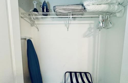 Stylish Stay Close to UM City Vibes - Photo 12