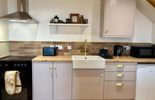 Glebe Barn and Cottage - Photo 4