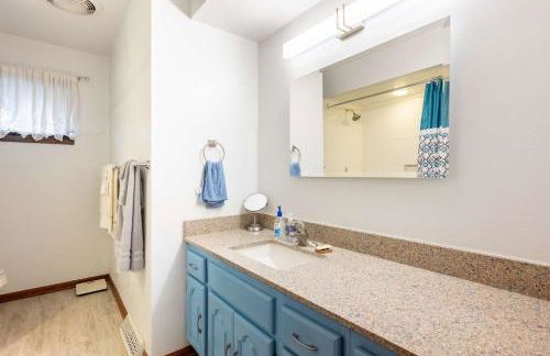 Spacious 4BR Home with BBQ Yard Near Golf Course - Foto 26