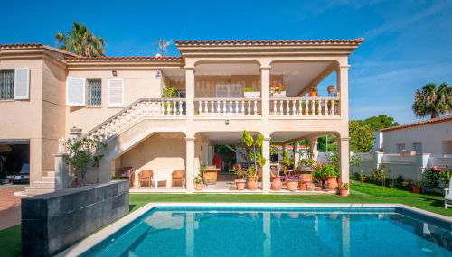 R153 - Espaciosa Villa con Piscina Privada en Coma - Foto 2