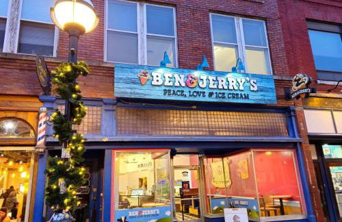 Downtown A2 Gem - Next to Hospitals, Stadium & Restaurants - Foto 50