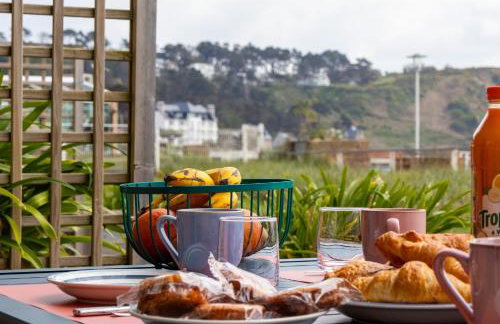 Pieds Dans L'eau Madame est Servie - Foto 19