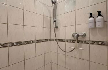 Bellahomes, Aircondition, private Parking, Netflix, Airport 30 Minuten - Foto 26