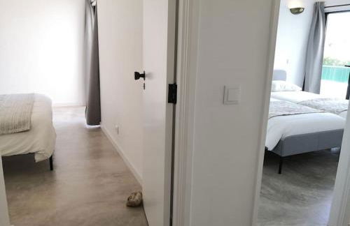 Airy 3br, AC, Garden, 2min Strip, 8min Oura Beach - Foto 21
