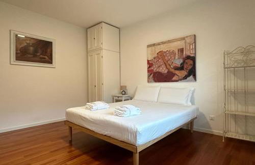 Welc-ōM Luxury Hillside Retreat - Photo 19