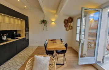 Terrasse - Hyper centre - 2 chambres - Parking gratuit - Calme & lumineux - Arrivée autonome - Foto 6