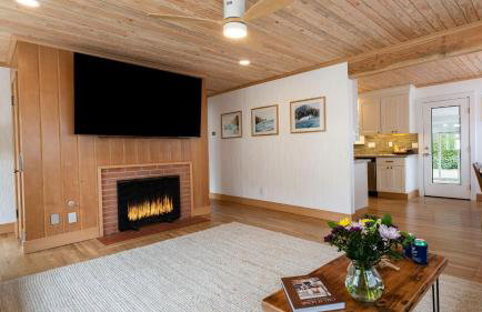 Grey Oak by Avantstay Surfers Retreat Walk to Cove Beach + Golf + Firepit - Photo 18