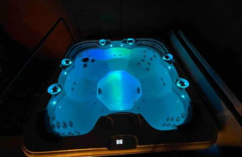 Modern Work/Relax - Private Hottub & Firepit - Foto 33