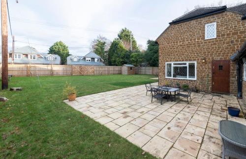 Luxurious Country House with Cinema Games Room - Pass the Keys - Photo 55