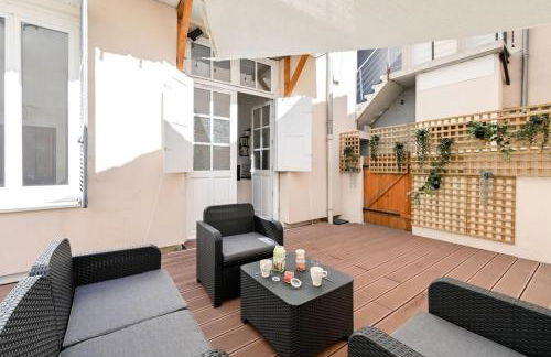 The Valmy Retreat Peaceful & Private Terrace - Photo 1