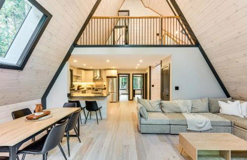 Hike, Ski and Explore Serene Danbury Cabin with Sauna - Foto 10