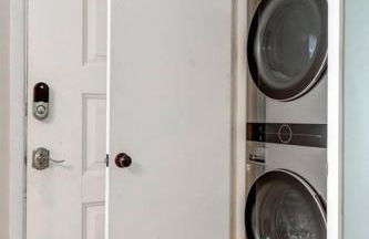 New cozy home near Outlets & Amish Country - Photo 16