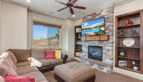 Coral Springs Resort H2 Brand New Home, Community Pool, Outdoor Fireplace, and Near Sand Hollow - Foto 3