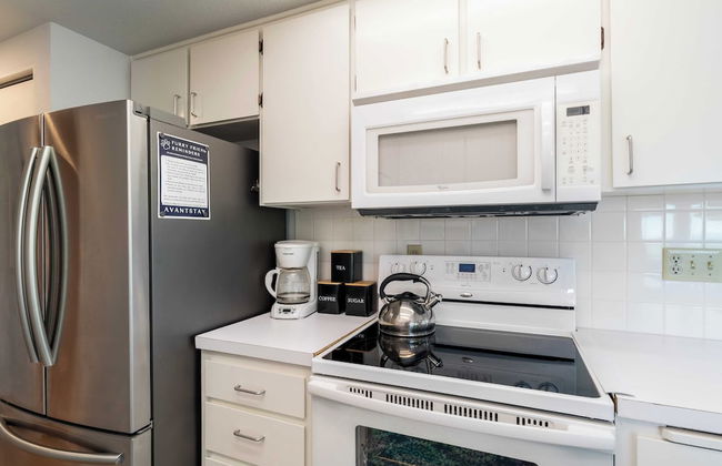 Beachcomber's Bliss by Avantstay Steps to the Beach Ocean Views - Photo 13