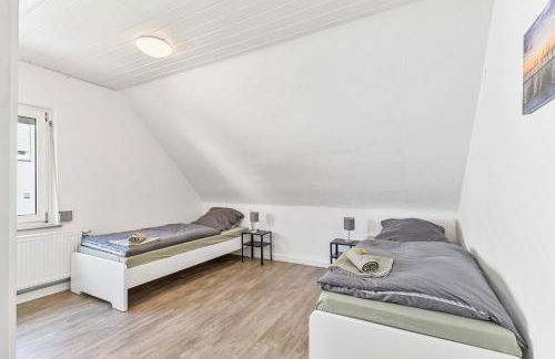 Worker Apartments Oberboihingen near Stuttgart, Nürtingen, Autobahn A8, Parking,Wifi,Smart,Smart TV - Foto 12