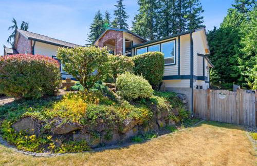 Designer Daylight Basement Near Edmonds Downtown - Photo 38