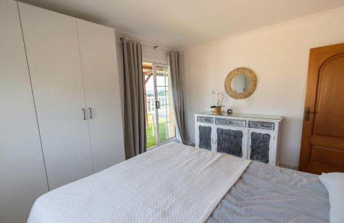 2 Private Abodes in One Magnificent Villa! - Foto 16