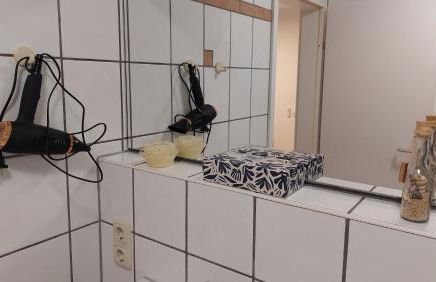 Ferienwohnung MW 4a bis 66 m2 Höxter Weserbergland Weser 1-2P 1SZi mBad 3-4P 2SZi m2Bäder Terrasse Wäsche Endreinigung Self CheckIn - Foto 10