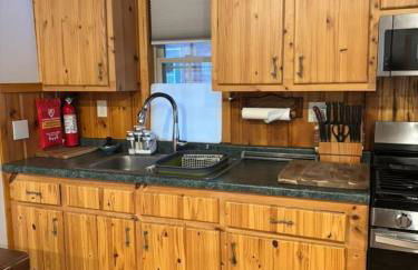 Snowmobile, ATV, Horseback Riding Haven with Quick Trail Access & Games & Entertainment Room - Foto 15