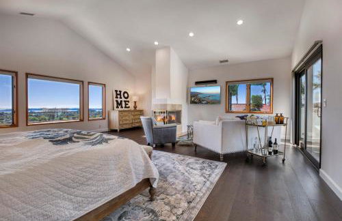 Luxury Home Atop the Hills - Foto 11