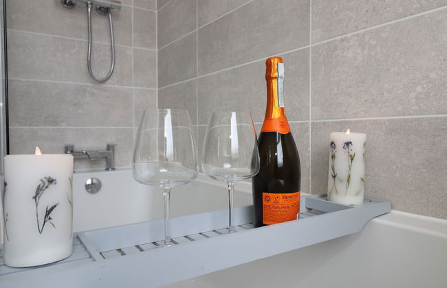 Lovely 2bed Apartment in Westcliff-on-sea! - Foto 14