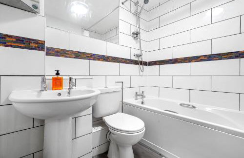 Beautiful 2 Bedroom Apartment MK Free Parking - Foto 13