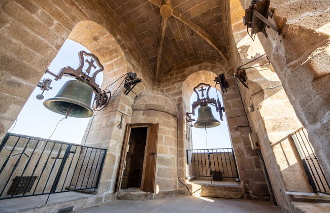 Entrada a la Concatedral de Cáceres - Foto 2