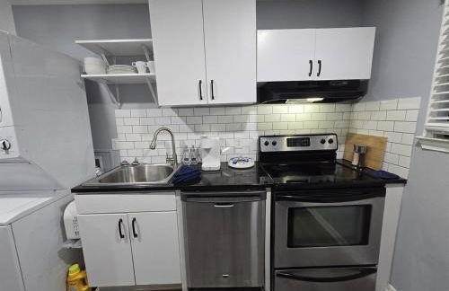 2 King Beds Near Airport - The Silver Hideaway - Foto 14