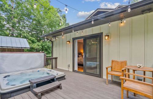 Near Asheville Hot Tub Fire Pit BBQ Sleeps 10 - Foto 51