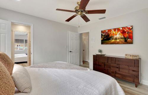 Riviera - Canal Views, Pool, & Work Friendly. - Foto 22