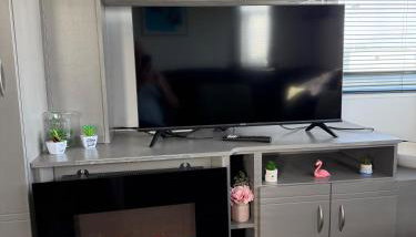 Beautiful 3 Bed Sleeps 6 Wifi Pet Friendly - Foto 5, furniture