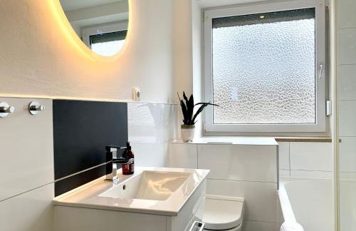 Modern 2-Bedroom Apartment Near Messe 2-4 Guests - Foto 10