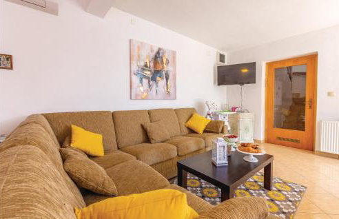 Three-Bedroom Holiday Home In Katuni - Foto 17