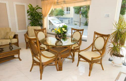 Hotel Viana - Photo 7