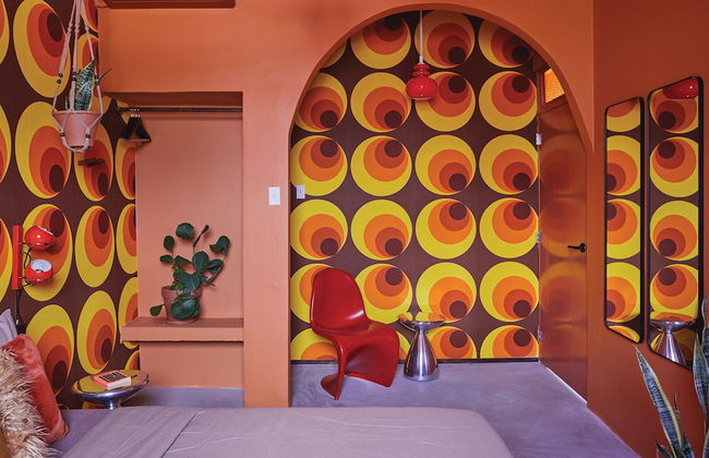 MOOD HAUS by DW - 70's Retro Stays - Photo 19