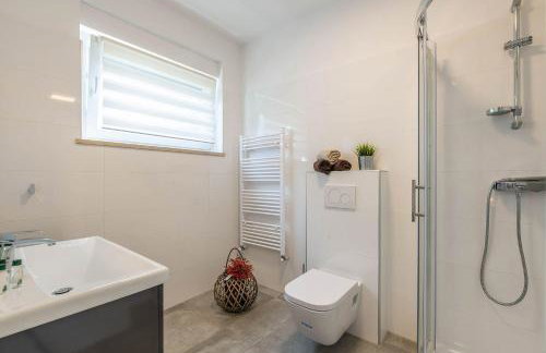 Charmante Villa mit privatem Pool, Klima, Sonnenliegen, Terrasse und Grill - Foto 40