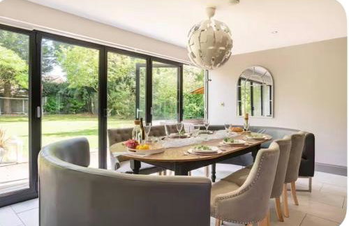 Luxury 5 Bed All En-Suite Cinema Room - Foto 45