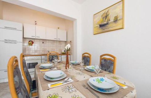 Gorgeous Apartment In Lukovo Sugarje - Foto 4