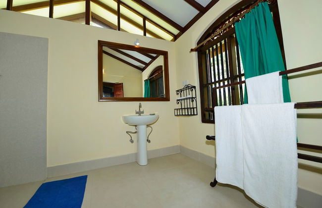 The Chalet - Whole Villa 2 Bedroom (Sleeps 4) - Photo 15