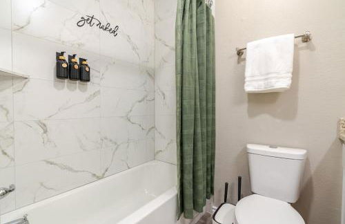 Mins to ATX most iconic eateries, bar and places - Foto 16