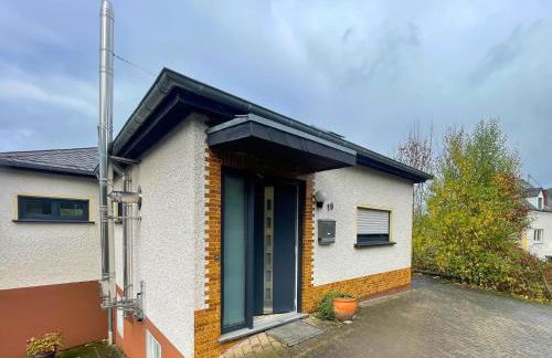 Holiday Home in Birresborn with balcony - Foto 1