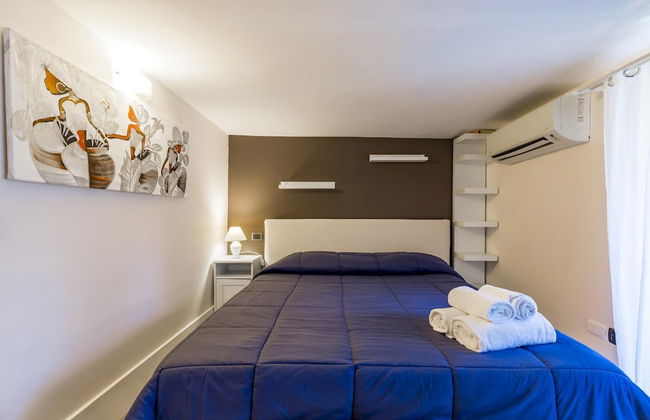 Cool Flat at Via dei Mille by Napoliapartments - Foto 6