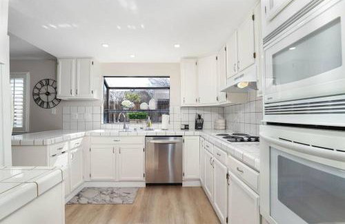 *DESIGNER East Bay Remodel Home* - Foto 9