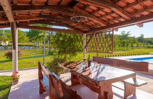 VILLA DOLA near Split - private pool, orchard, peace - Foto 12